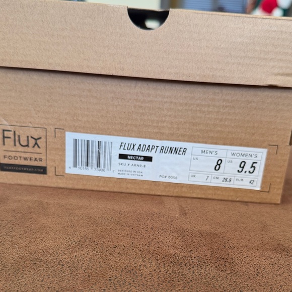 FLUX Women's (9.5) Men (8)Beige Sneakers New in Box - Picture 6 of 7
